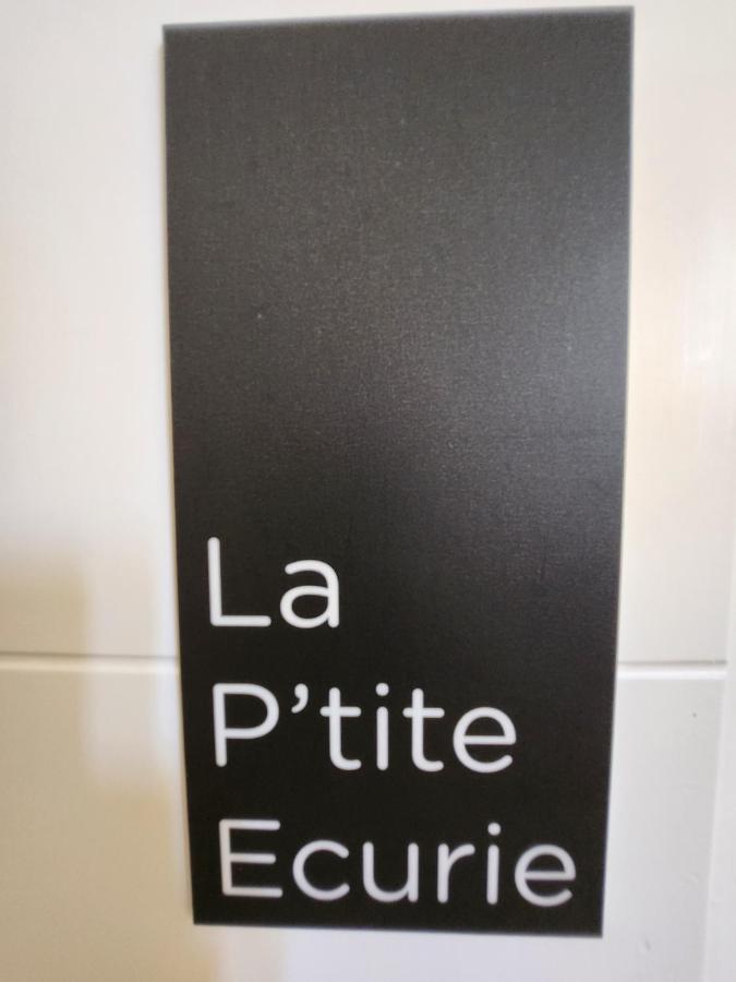 Апартаменты La P'Tite Ecurie Saint-Jean-de-Liversay Экстерьер фото